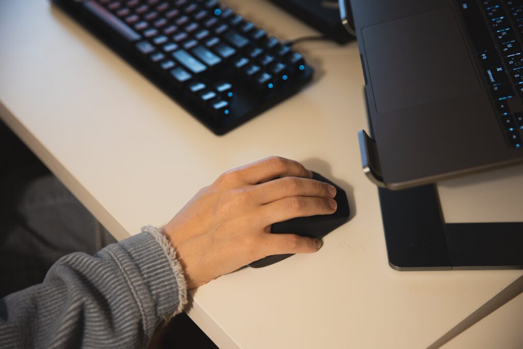 ergonomical working place for genealogy